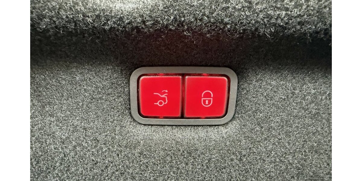 Mercedes-Benz SL 63 AMG 4M+ PREMIUM-FAHRASSIST+-DYNAMIC+20ZOLL 17.423 km 120.990 &euro; Groß-Umstadt 64823