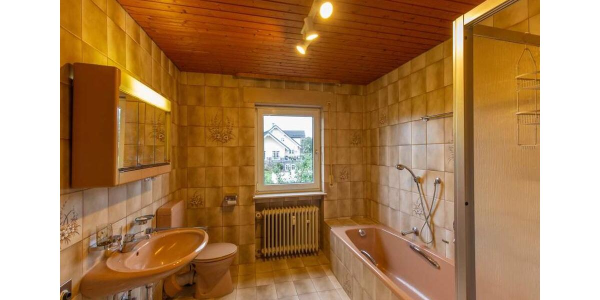 Etagenwohnung Heinrichsthal - 5 Zimmer, 136 m&sup2;, 725&euro; | Angebot:24730035