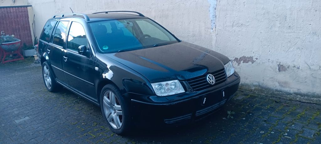 VW Bora 184.000 km 2.300 &euro; Hanau 63454