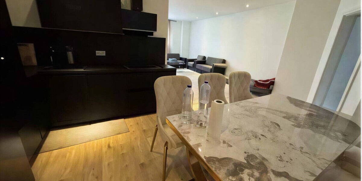 Etagenwohnung Hanau Innenstadt - 3 Zimmer, 81 m&sup2;, 210.000&euro; | Angebot:26820660