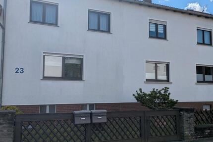 Wohnung Babenhausen - 3 Zimmer, 90 m&sup2;, 850&euro; | Angebot:26234354