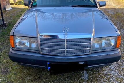 Mercedes-Benz 190 223.000 km 2.850 &euro; Wiesen 63831