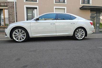 Skoda Superb 28.453 km 30.990 &euro; Hanau 63450