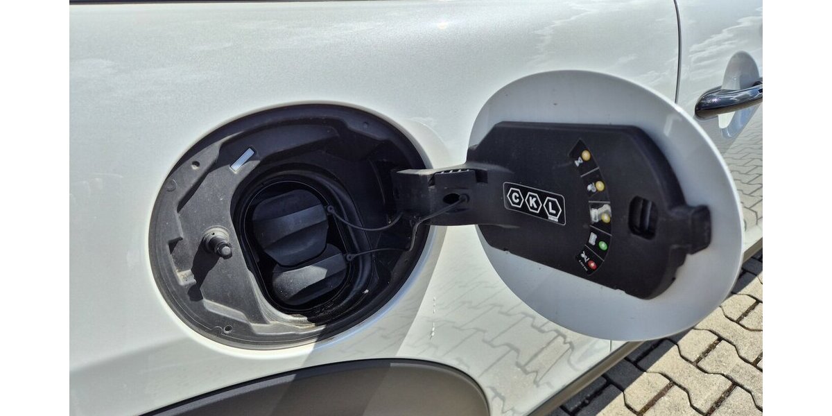 Mini Cooper SE Classic Trim Sportsitze, LED-Scheinwerfe 16.450 km 18.890 &euro; Rodgau 63110