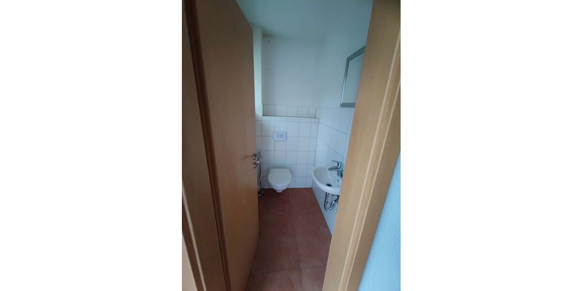Gepflegtes Einfamilienhaus mit Garage und schönem Grundstück in Groß-Zimmern (Courtage-frei) - Einfamilienhaus Groß-Zimmern Zimmern | Angebot:26666299