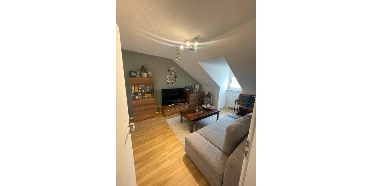 Dachgeschoßwohnung Großwallstadt - 4 Zimmer, 75 m&sup2;, 285.000&euro; | Angebot:27189798