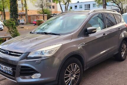 Ford Kuga 145.000 km 5.400 &euro; Hanau 63454