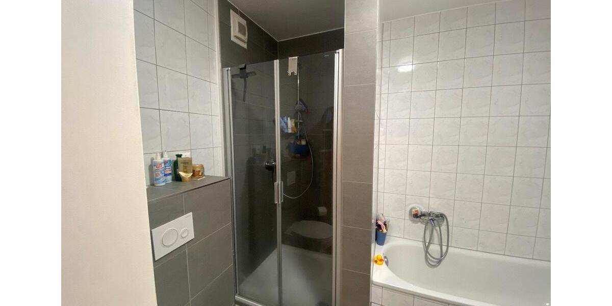 Etagenwohnung Großostheim - 5 Zimmer, 190 m&sup2;, 1.376&euro; | Angebot:26664853