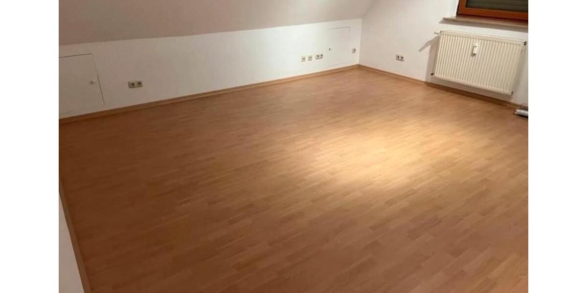 Dachgeschoßwohnung Groß-Zimmern Zimmern - 3.5 Zimmer, 120 m&sup2;, 1.650&euro; | Angebot:25396543