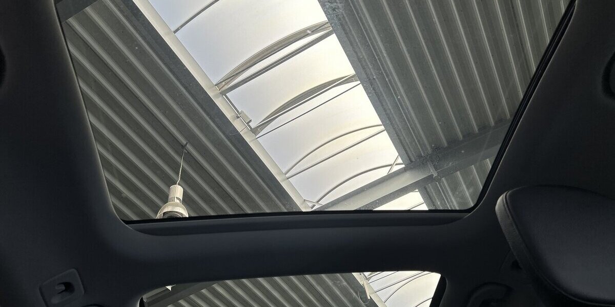 Mercedes-Benz C 200 T AVANTGARDE PANORAMA-STANDHEIZUNG-AHK-18´ 10.850 km 40.990 &euro; Groß-Umstadt 64823