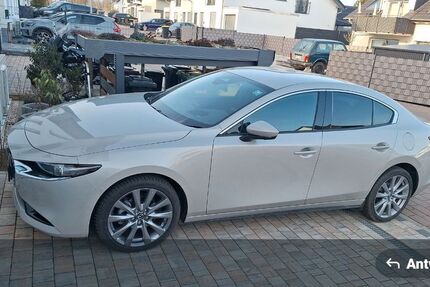 Mazda 3 3.550 km 28.900 &euro; Neuberg 63543