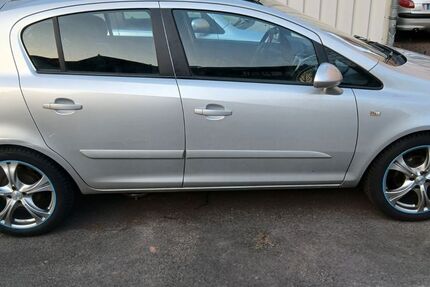 Opel Corsa 184.740 km 2.000 &euro; Bruchköbel 63486