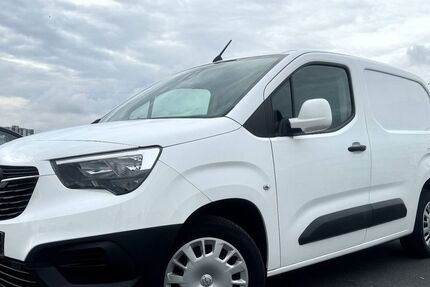 Opel Combo 116.568 km 8.800 &euro; Dietzenbach 63128