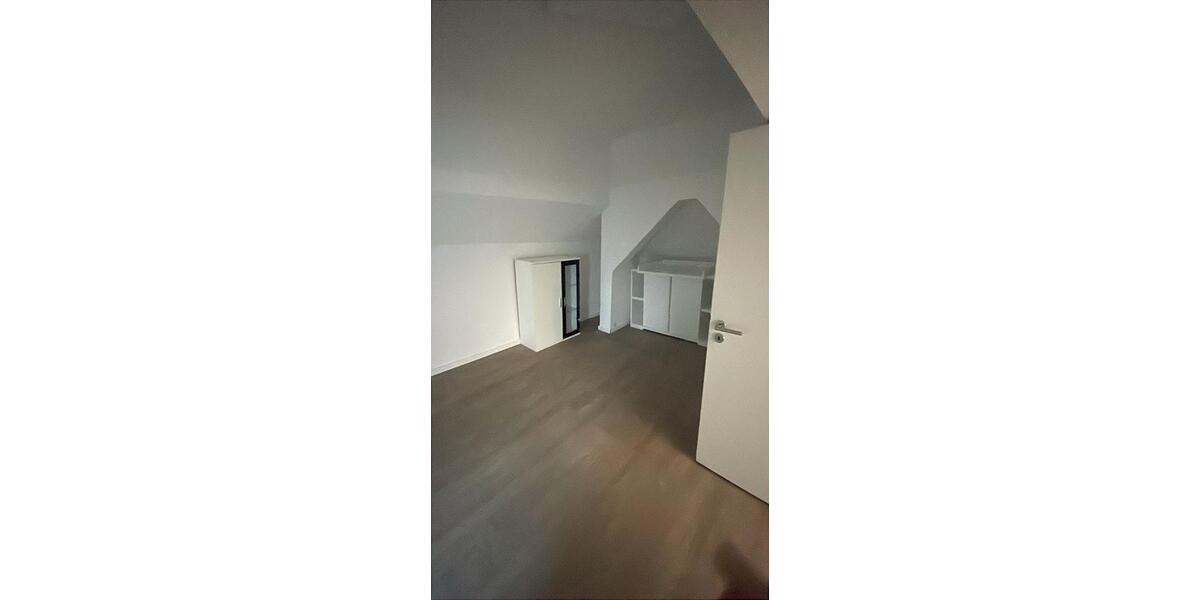 Dachgeschoßwohnung Mühlheim am Main - 3 Zimmer, 65 m&sup2;, 790&euro; | Angebot:25406596