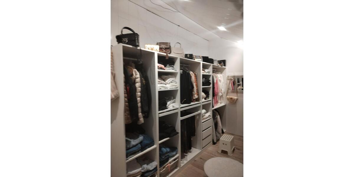 Einfamilienhaus Münster (Hessen) - 7 Zimmer, 260 m&sup2;, 480.000&euro; | Angebot:26312502