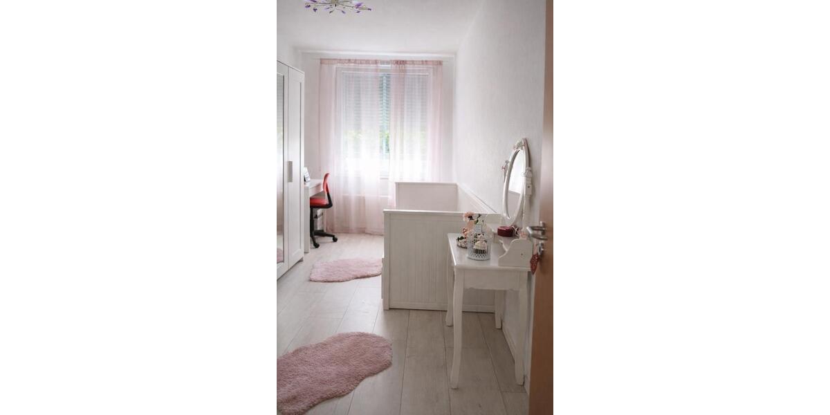 Etagenwohnung Dietzenbach - 5.5 Zimmer, 141 m&sup2;, 279.000&euro; | Angebot:25637632