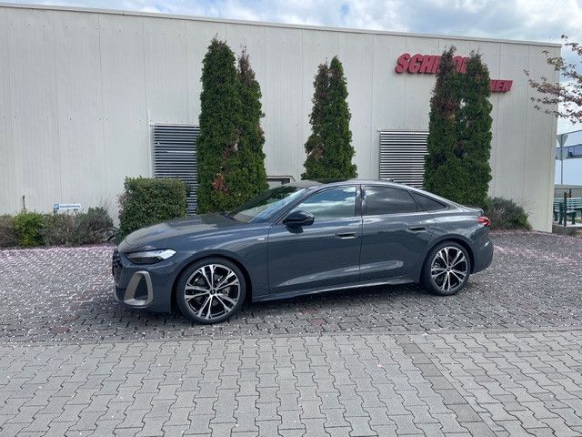 Audi A5 3.100 km 65.600 &euro; Rödermark 63322