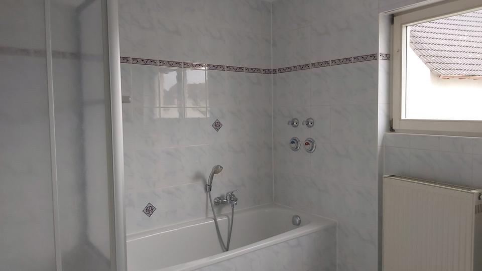 Etagenwohnung Bruchköbel - 3 Zimmer, 92 m&sup2;, 1.030&euro; | Angebot:25830877