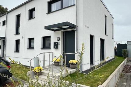 Haus Hanau Kesselstadt - 4 Zimmer, 108 m&sup2;, 1.920&euro; | Angebot:25934022