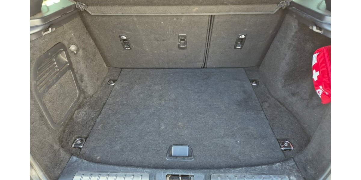 Land Rover Range Rover Evoque 2,0l TDI HSE Dynamic 161.943 km 10.890 &euro; Rodgau 63110