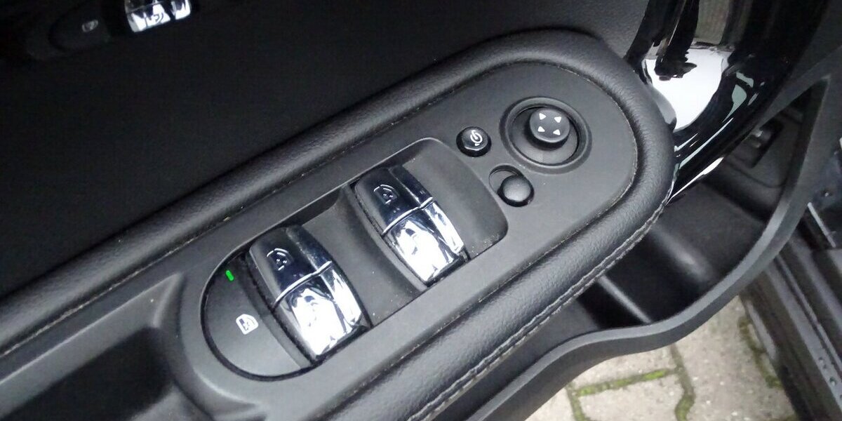 Mini Cooper S Countryman All4 Cooper S All4 Leder, Pano 83.980 km 19.390 &euro; Rodgau 63110