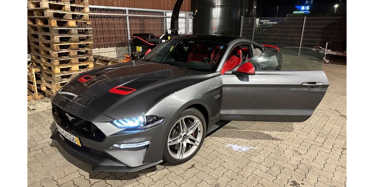 Ford Mustang 5.500 km 53.000 &euro; Hanau 63452