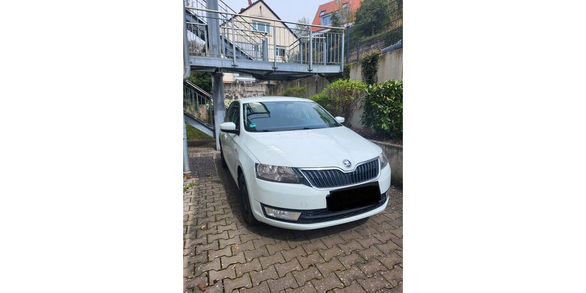 Skoda Rapid 157.400 km 6.400 &euro; Aschaffenburg 63739