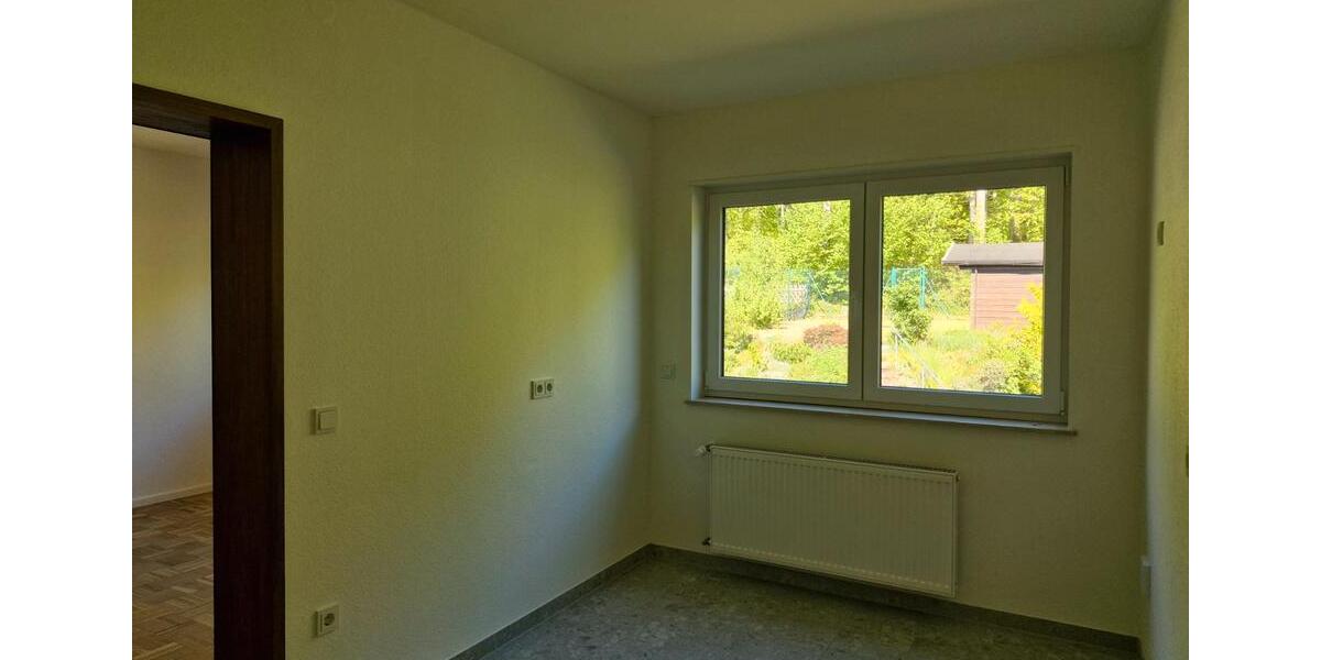 Dachgeschoßwohnung Erlenbach am Main - 3.5 Zimmer, 90 m&sup2;, 1.200&euro; | Angebot:26322552