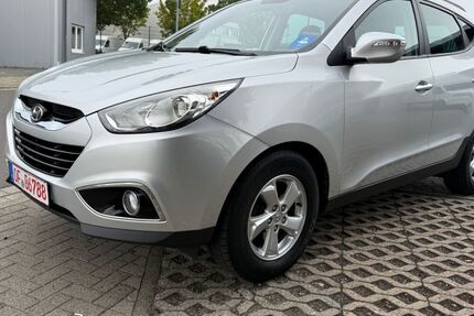 Hyundai ix35 279.856 km 3.499 &euro; Hanau 63452