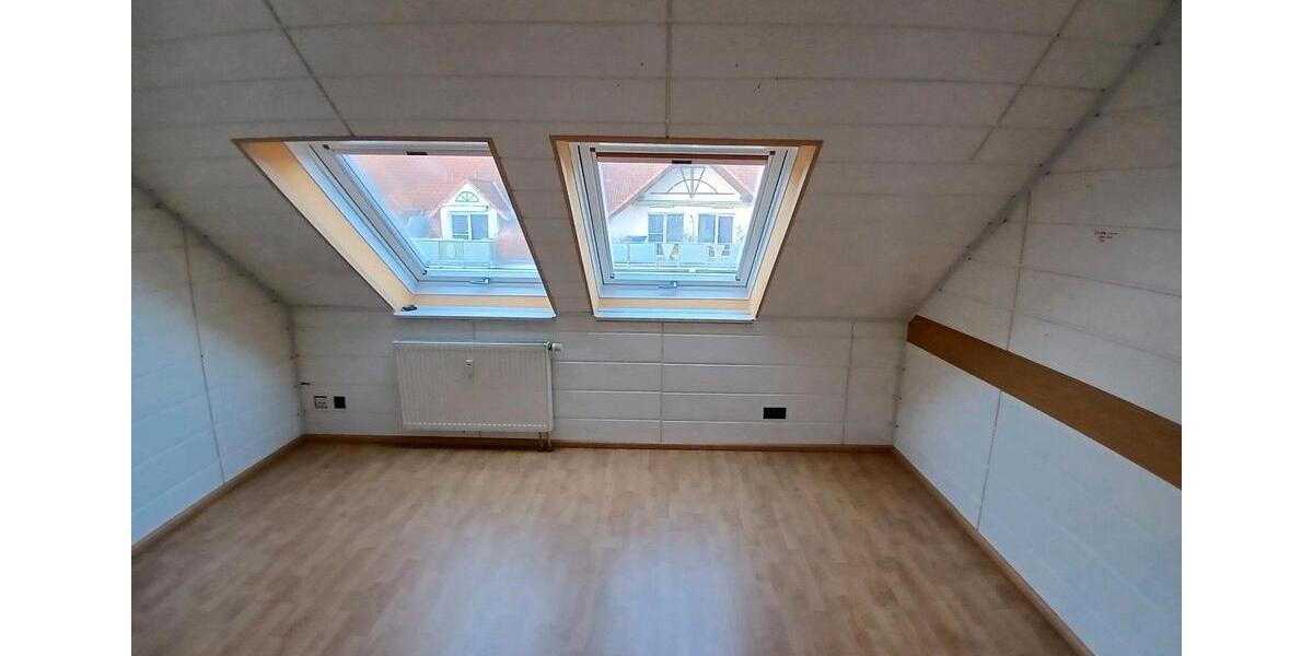 Dachgeschoßwohnung Hanau Groß-Steinheim - 3 Zimmer, 74 m&sup2;, 289.000&euro; | Angebot:24702772