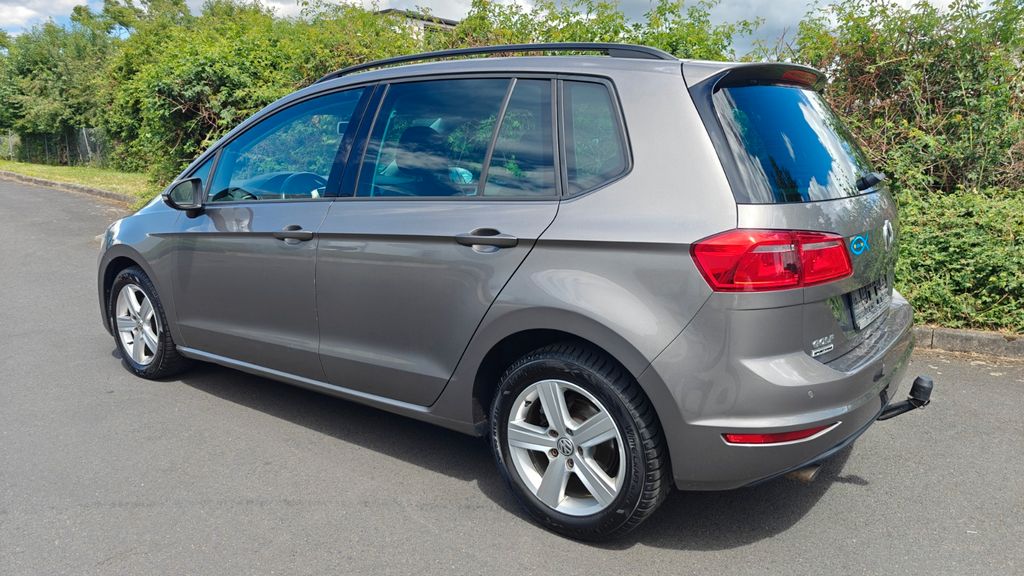 VW Golf Sportsvan 125.700 km 8.200 &euro; Mühlheim am Main 63065