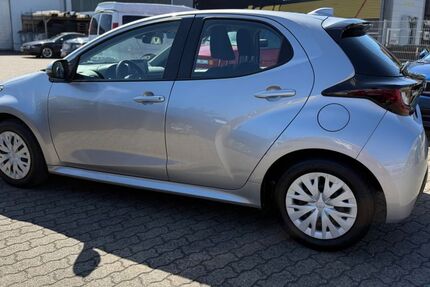 Toyota Yaris 120.350 km 12.799 &euro; Hanau 63452