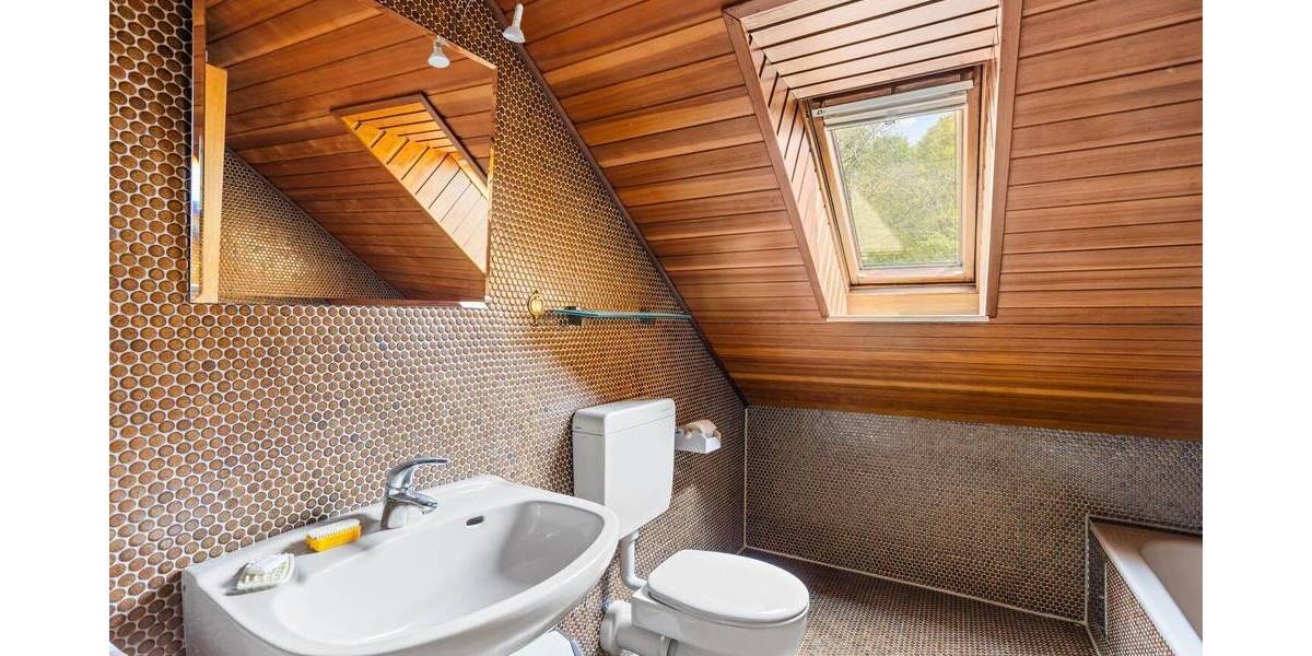 Einfamilienhaus Gelnhausen - 7 Zimmer, 205 m&sup2;, 610.000&euro; | Angebot:26684192