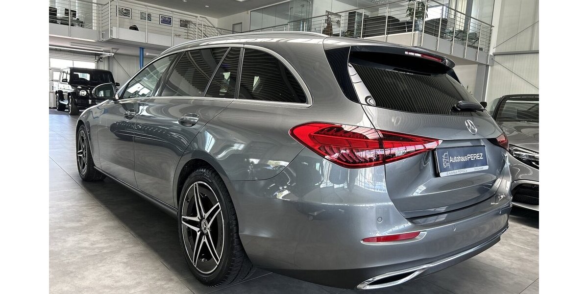 Mercedes-Benz C 200 T AVANTGARDE PANORAMA-STANDHEIZUNG-AHK-18´ 10.850 km 40.990 &euro; Groß-Umstadt 64823