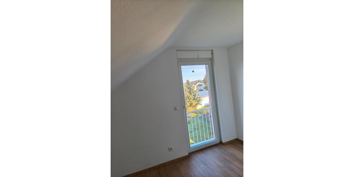 Dachgeschoßwohnung Rodenbach - 1 Zimmer, 45 m&sup2;, 460&euro; | Angebot:26231045