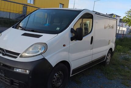 Opel Vivaro 130.000 km 5.000 &euro; Hanau 63450