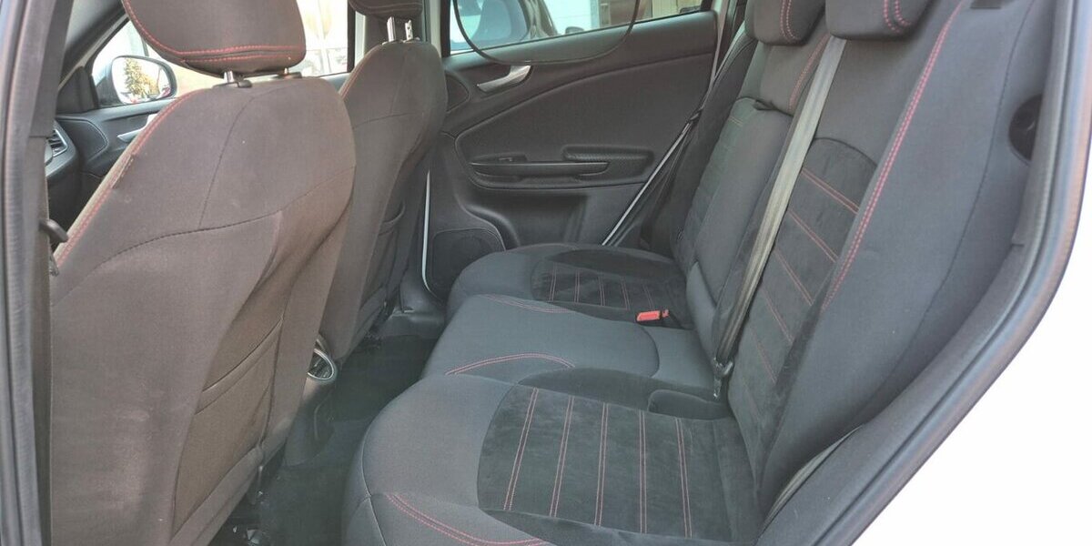 Alfa Romeo Giulietta Sport Navigation, Klima, Einparkhilfe 89.100 km 11.990 &euro; Rodgau 63110