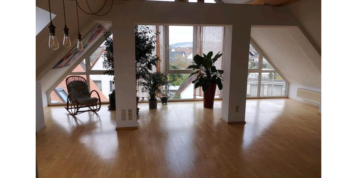 Dachgeschoßwohnung Kahl am Main - 3 Zimmer, 90 m&sup2;, 1.020&euro; | Angebot:26045137