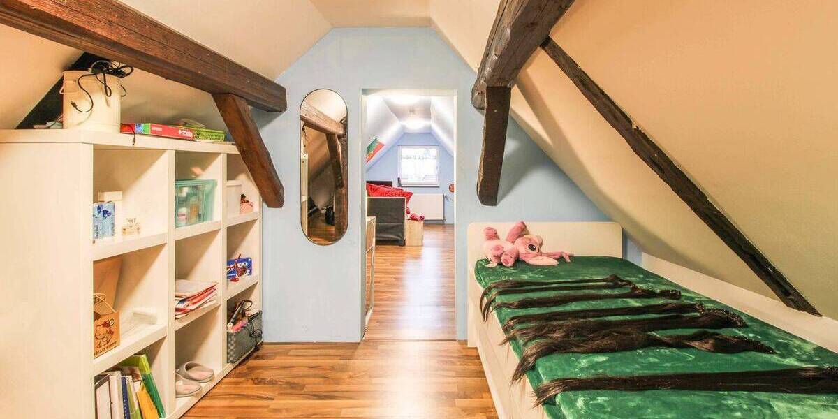 Einfamilienhaus Groß-Umstadt Klein-Umstadt - 8 Zimmer, 180 m&sup2;, 279.000&euro; | Angebot:26204619