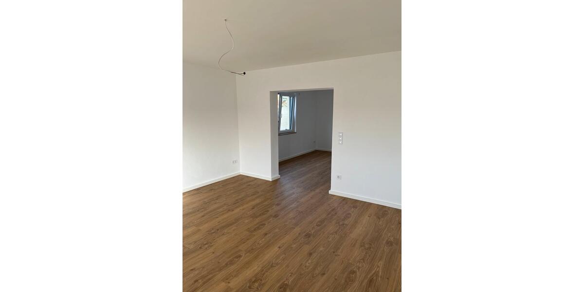 Etagenwohnung Kleinwallstadt - 3 Zimmer, 85 m&sup2;, 850&euro; | Angebot:26038539