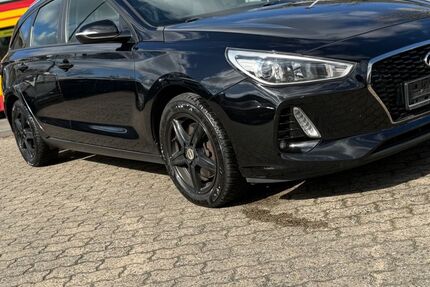 Hyundai i30 211.569 km 5.999 &euro; Hanau 63452