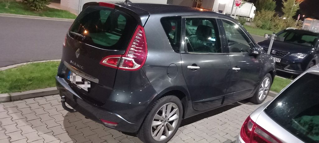 Renault Scenic 178.800 km 3.200 &euro; Frankfurt am Main 60314