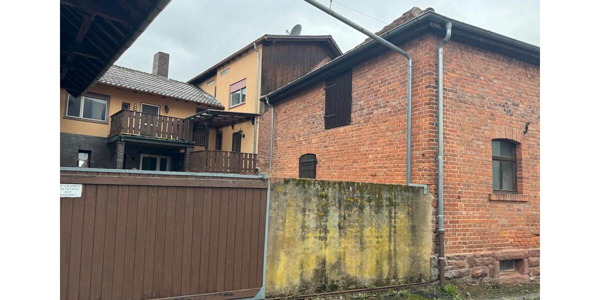 Mehrfamilienhaus, Wohnhaus Erlenbach am Main - 6 Zimmer, 180 m&sup2;, 170.000&euro; | Angebot:26897791