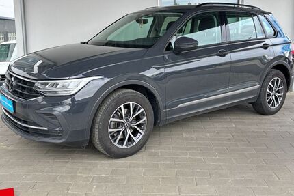 VW Tiguan 37.000 km 27.850 &euro; Buergstadt 63927