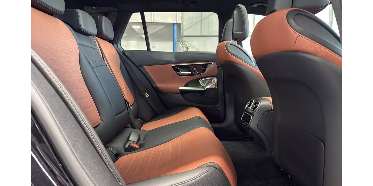 Mercedes-Benz C 300 T de 4M AMG PREMIUM+ SITZKLIMA -AHK -PANO! 16.119 km 53.749 &euro; Groß-Umstadt 64823