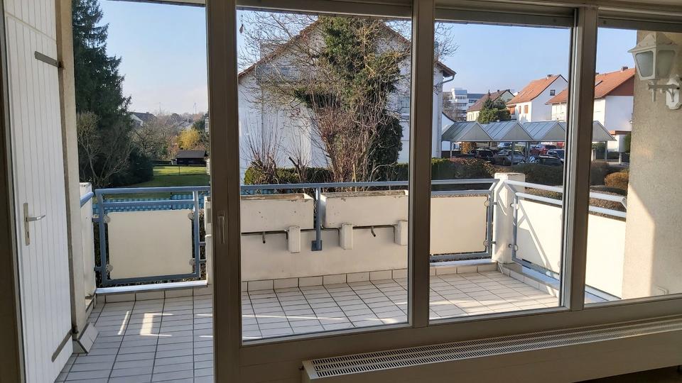 Etagenwohnung Bruchköbel - 3 Zimmer, 92 m&sup2;, 1.030&euro; | Angebot:25830877