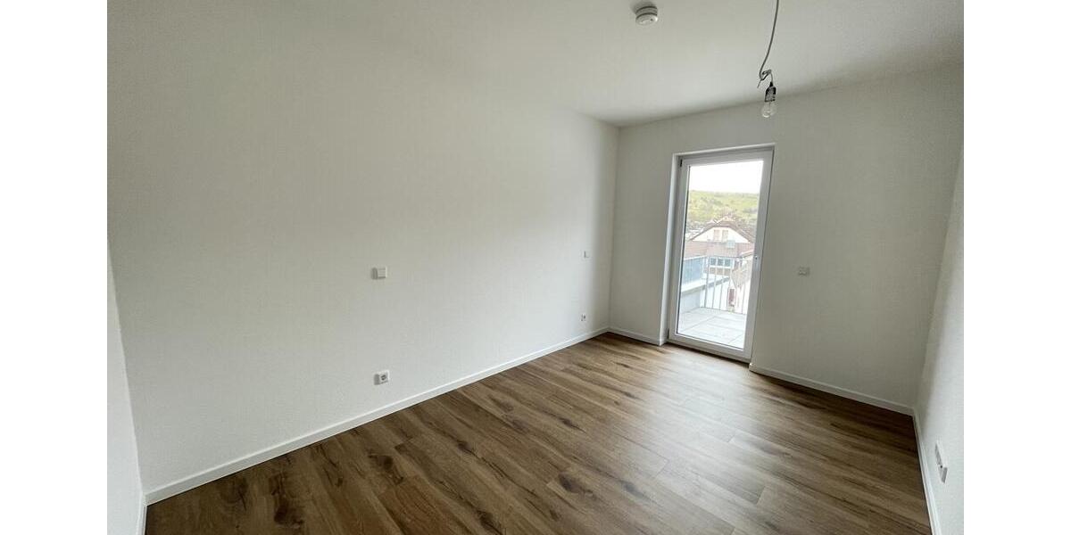 Etagenwohnung Leidersbach - 2 Zimmer, 78 m&sup2;, 950&euro; | Angebot:25327077