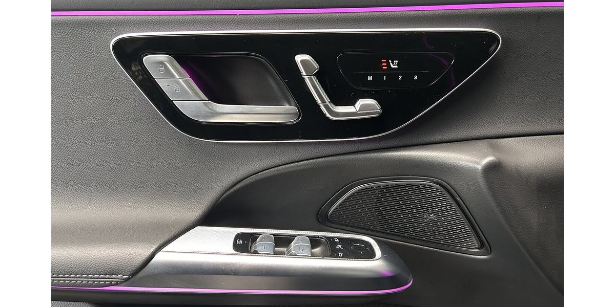 Mercedes-Benz E 200 T AMG ADVANCED PLUS DISTRONIC-AIRMATIC-360 24.437 km 52.289 &euro; Groß-Umstadt 64823