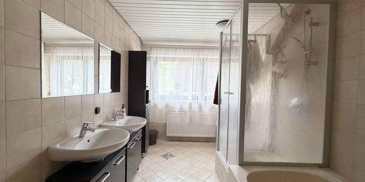 Etagenwohnung Mespelbrunn / Hessenthal Mespelbrunn - 4 Zimmer, 119 m&sup2;, 225.000&euro; | Angebot:25693818