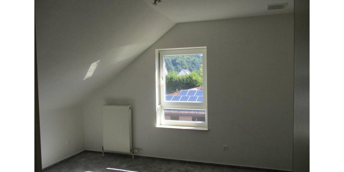 Dachgeschoßwohnung Gründau - 2 Zimmer, 45 m&sup2;, 628&euro; | Angebot:26006066